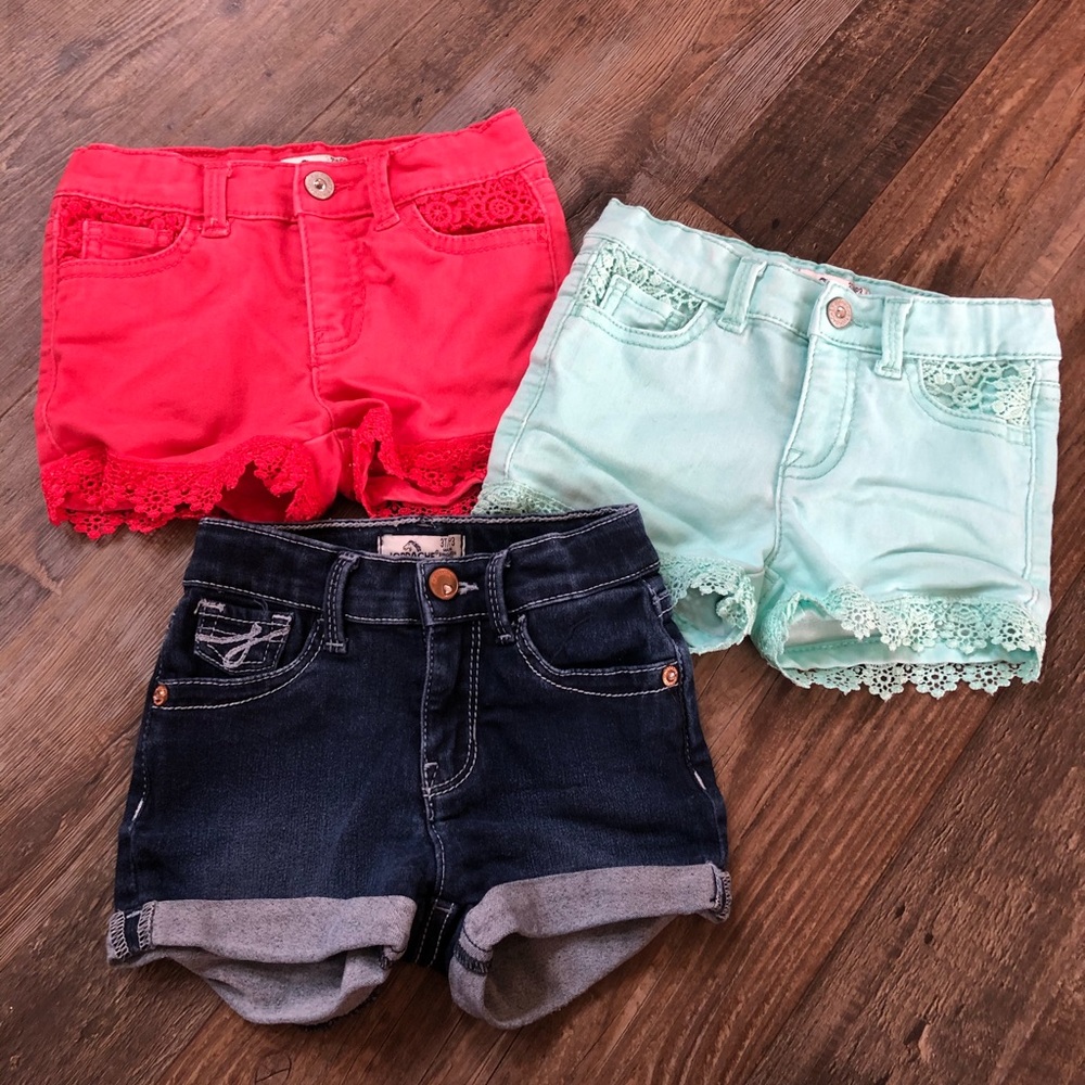 👧 Like New - 3T Shorts Bundle - Jordache 👧